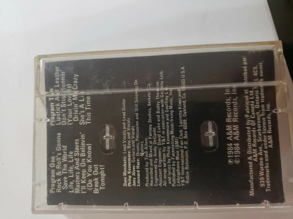 Cassette Y and T in rock we trust Foto 3 de 3