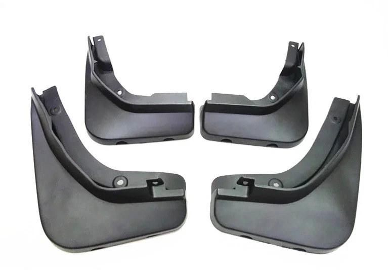 Protectores contra salpicaduras originales guardabarros para Mercedes Benz Clase E 2021-2023 AMG E53 E63s Foto 4 de 4