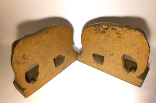 Vintage Gold Cast Iron Elephants Bookends. Size: Tall 7" -5 1/2" Long - 2" Deep - Picture 7 of 12