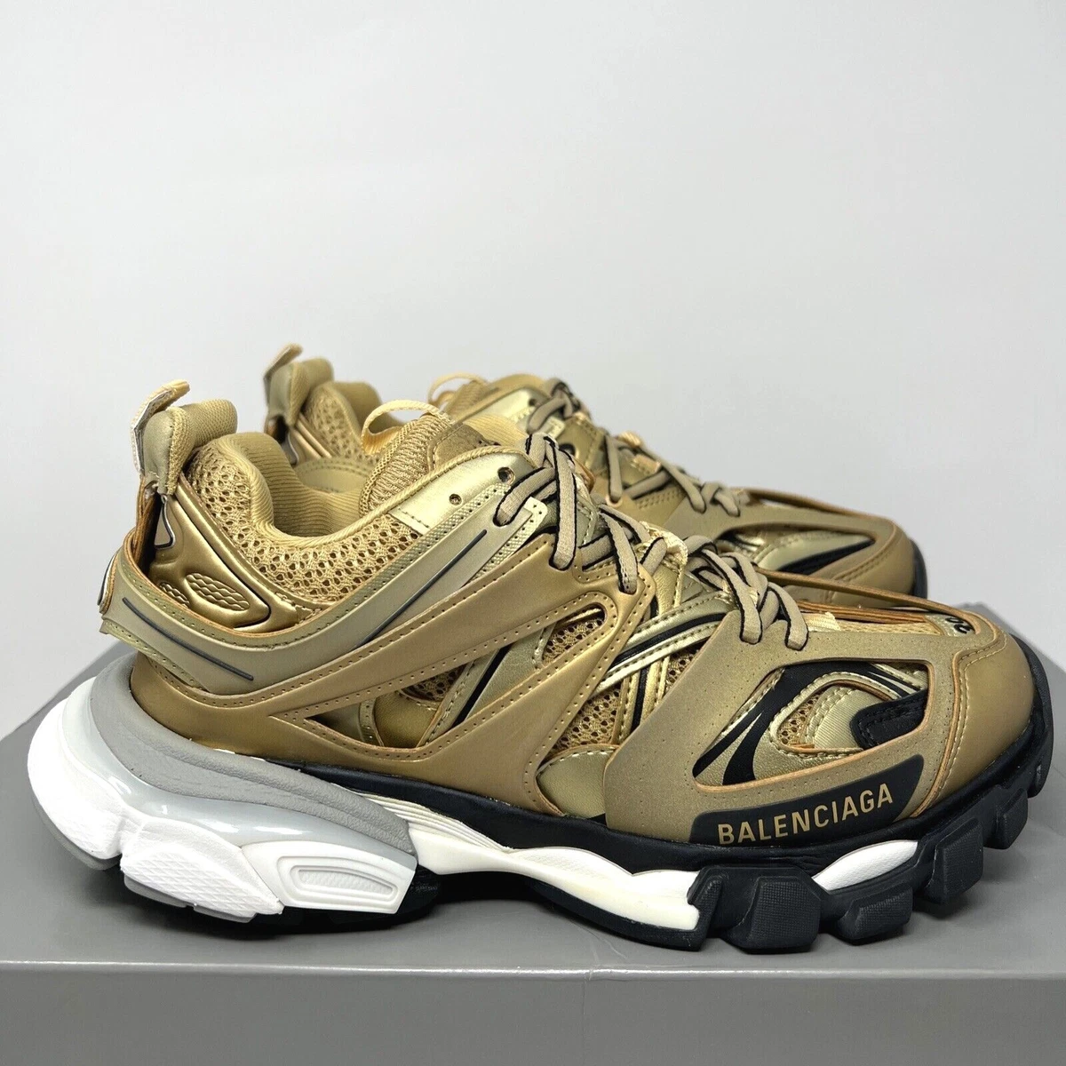 track sneaker metallic