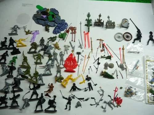TOY SOLDIERS PLASTIC ,WEAPON ELSE JOB LOT DEAL