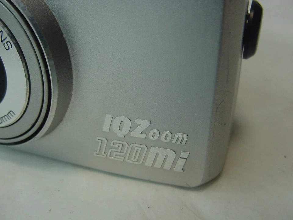 CÁMARA DE PELÍCULA PARA APUNTAR Y DISPARAR PENTAX IQZoom 120Mi Foto 2 de 4