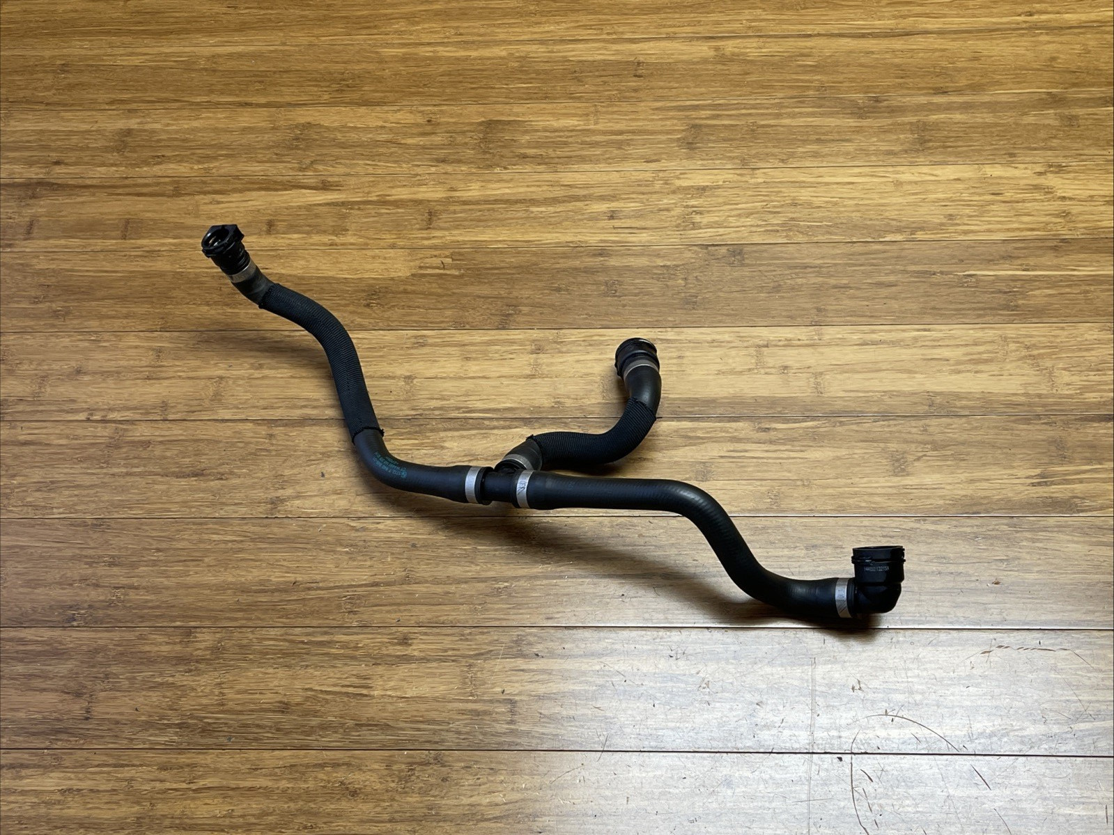 2014-2020 BMW i8 I12 1.5L Engine Radiator Coolant Lower Hose Tube Pipe OEM