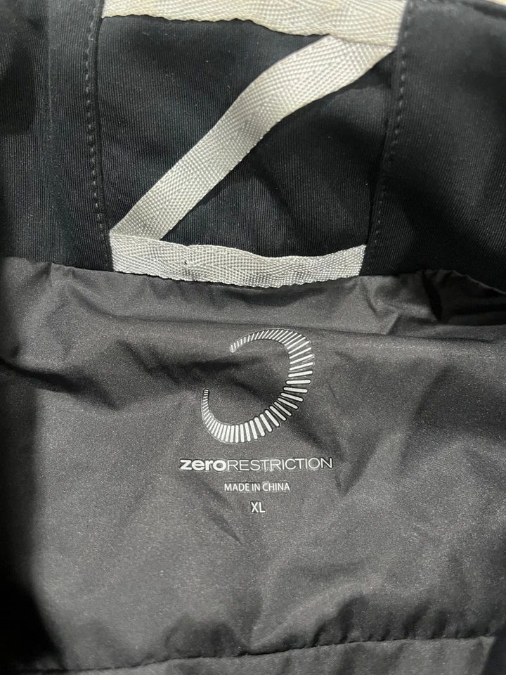 Zero Restriction Vest Mens Large Black Golf Jacket Full Zip Sleeveless Pockets - Image 4 of 4