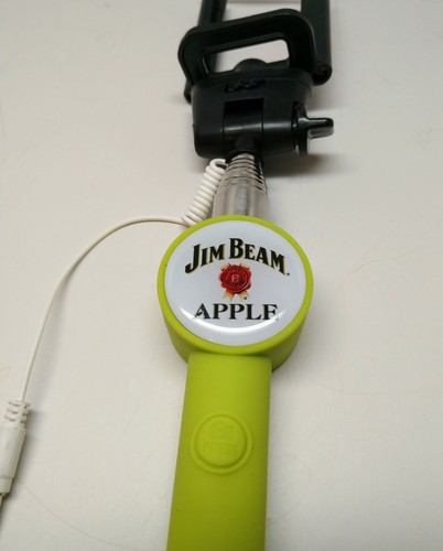 Selfie Stick Jim Beam Apple New In Box with Cable for iOS and Android - Picture 3 of 8