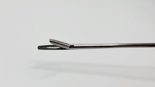 Pilling 50-5422 Forceps Jackson Alligator Grasping Straight 17 x 1.5mm 18-3/8" - Picture 3 of 4