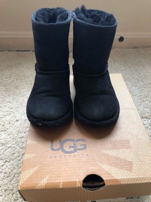 black ugg boots size 8