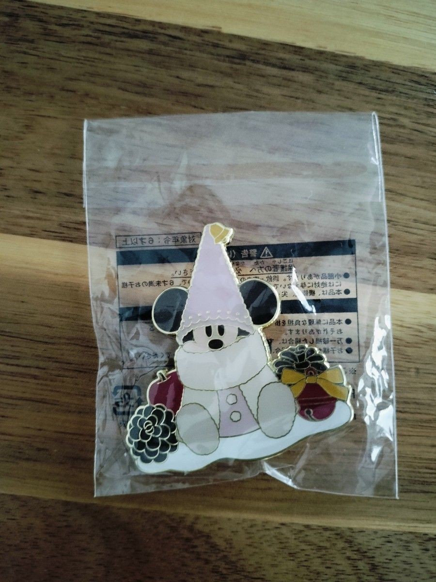 New Set Of 5 Tokyo Disney Christmas 2025 Mickey Li'l RingRing pins complete NEW
