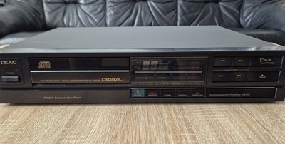 CD Player Teac PD 200 Compact Disk Player