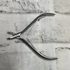 Tweezerman - Rockhard Cuticle Nipper 1/2 Jaw Finished in USA Pakistan Forging