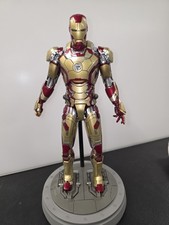 Hot Toys MMS197D02 Marvel Iron Man 3 Mark 42 MK XLII 1 6 Diecast Figure