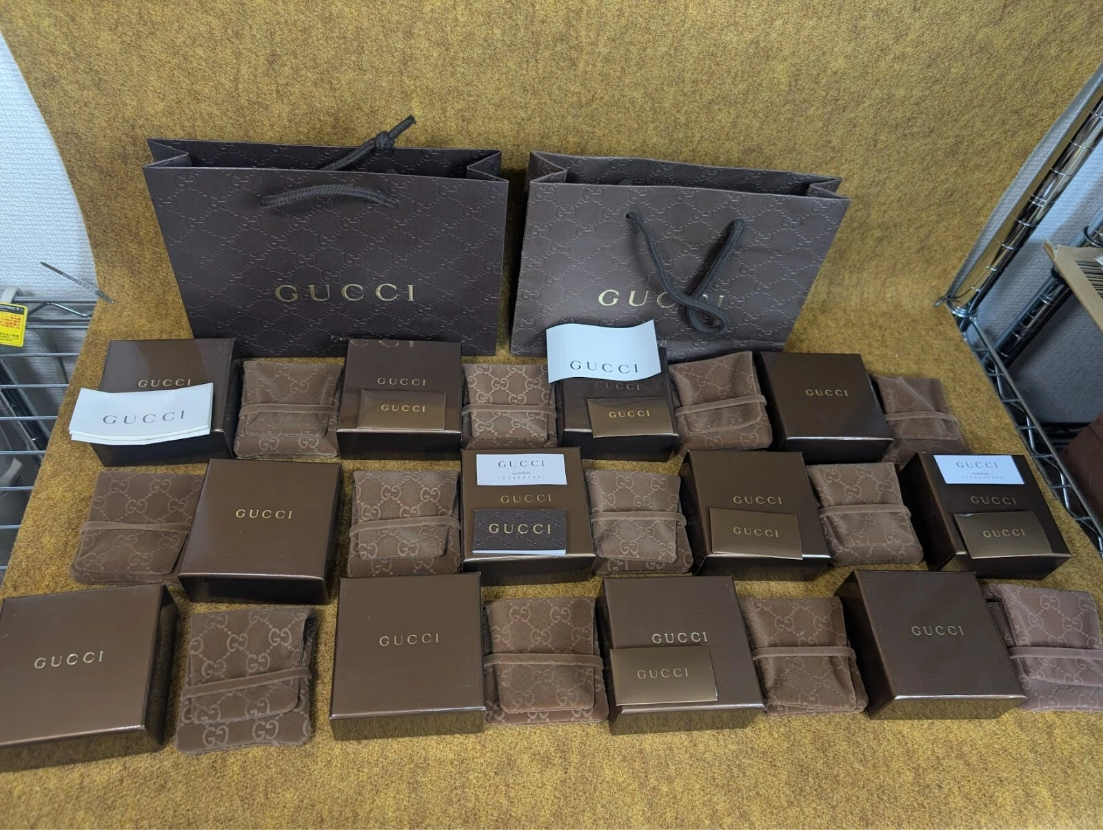 LOT Gucci velours bijoux boîte cadeau bague étui pochette collier rangement 1150070425 YZ