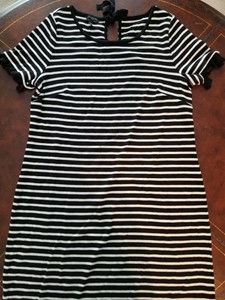 petite black t shirt dress