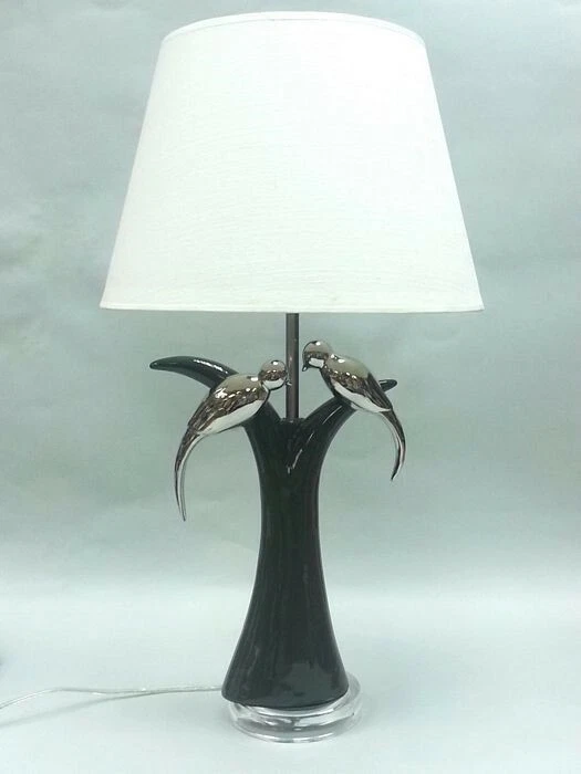 Bird outlet desk lamp