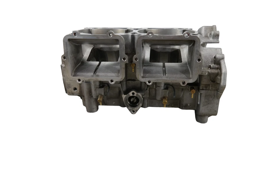 2014 POLARIS PRO RMK 800 CRANK CASE CRANKCASE ENGINE CASE 2205174 SB86 - Image 2 of 4