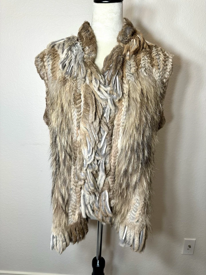 Women's Niiersengi Brown Woven Rabbit Fur Raccoon Trim Vest Gilet Size L - Image 2 of 4