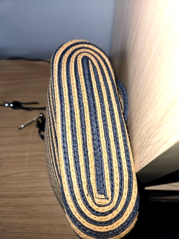 Long Strap Shoulder Bag - Image 4 of 4