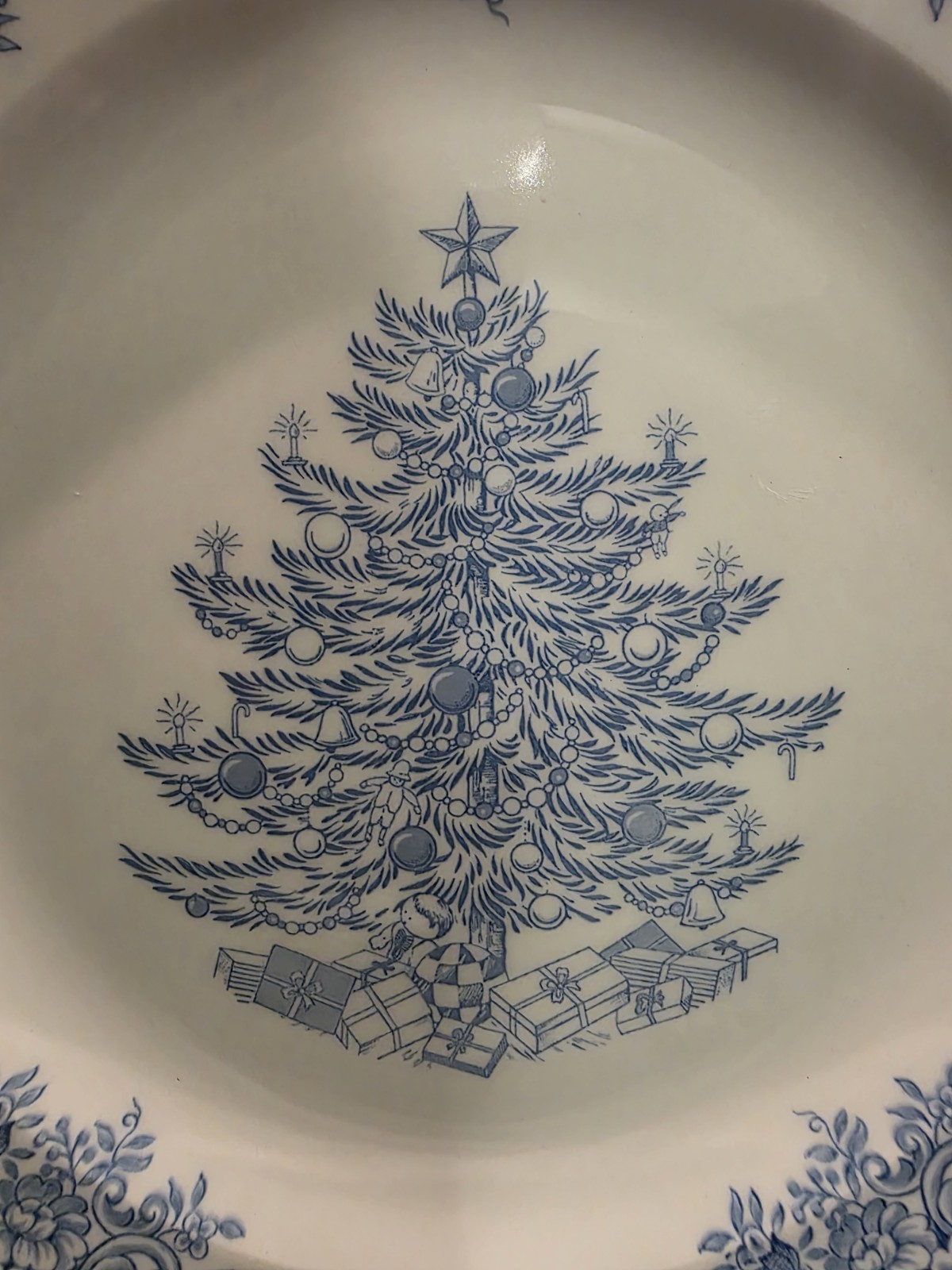 Royal Stafford Christmas Tree Blue White Dinner Plates Set of 4