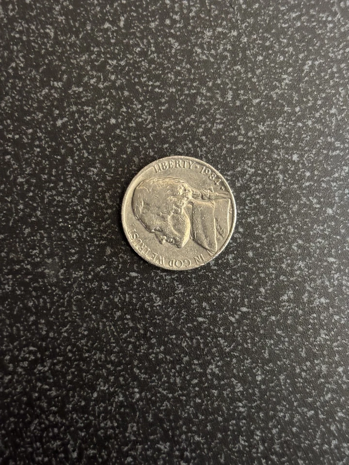 1984 Thomas Jefferson,Nickel With plenty of errors. Mint Mark P - Image 2 of 4