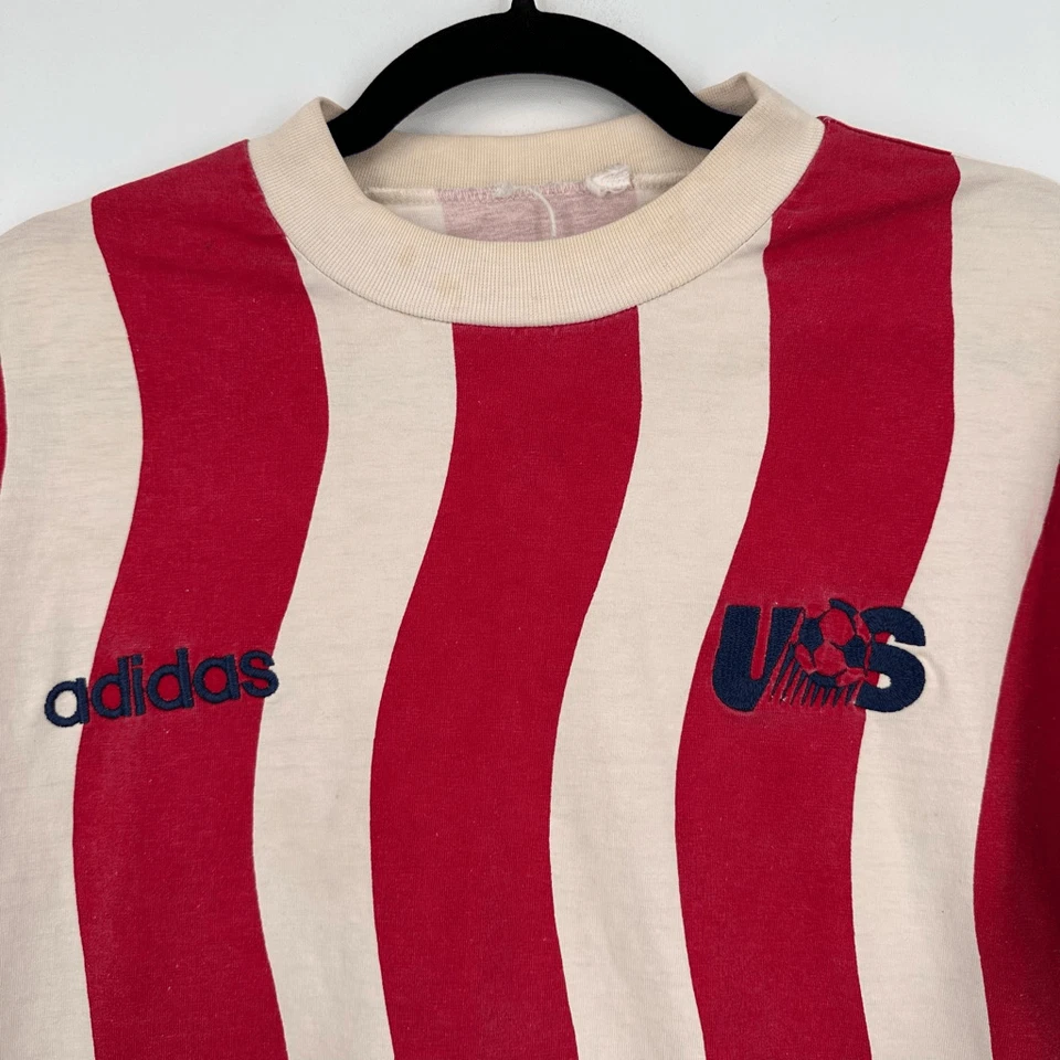 Camiseta de fútbol vintage Adidas para hombre de la Copa Mundial de Estados Unidos a rayas roja blanca talla mediana Foto 4 de 4