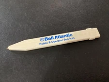 Bell Atlantic Public & Operator Service Refrigerator Magnet Pin Advertising Item