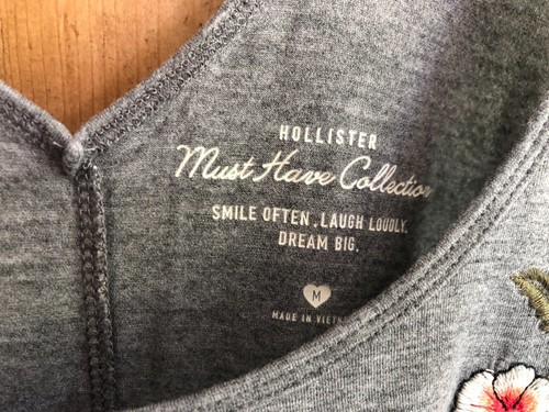 Hollister Gray Vest Tank Top Floral Embroidery Relaxed Fit Size MEDIUM UK 12/14 - Picture 4 of 6