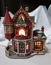 Toy Shoppe Lg  Lighted Ceramic Christmas Village House Fiber Optic 