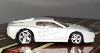 【未開封】HotWheels Ferrari F512 M Miami Vice 2013 Hot Wheels Retro Entertainment - Miami Vice - Ferrari F512 M