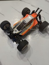 Vintage Team Associated RC18B 1/18 4wd Buggy Roller corpo arancione usato leggi