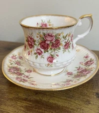 Vtg Rosina Queens Fine Bone China Tea Cup And Saucer Queens Roses Cottagecore