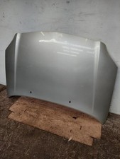 Capot Toyota AVENSIS