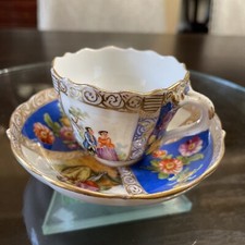 ANTIQUE MEISSEN PORCELAIN Demitasse Cup W. SaucerCOURTING COUPLE-1st Choice-MINT