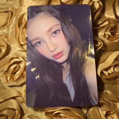 Danielle NEWJEANS Group Kawaii Bunnies Edition Celeb K-pop Girl Photo Card 1