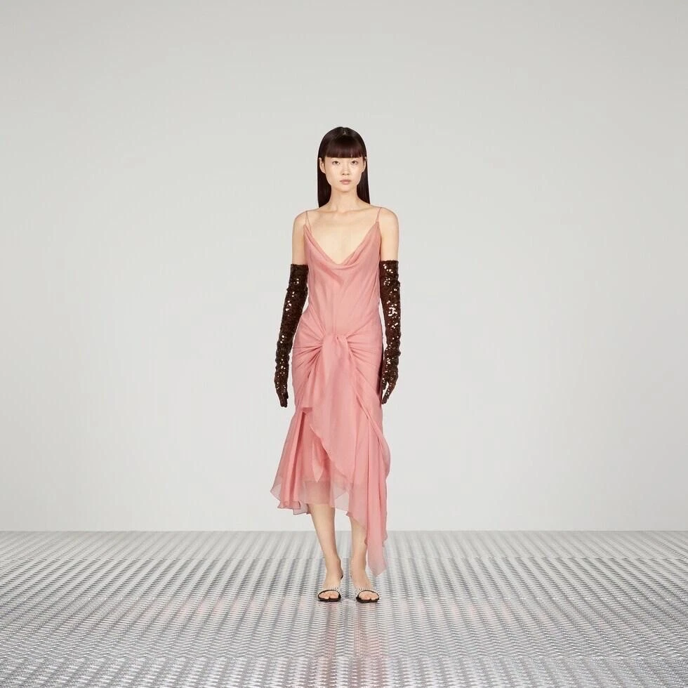 Robe rose Gucci avec étiquettes 4 US + taxes