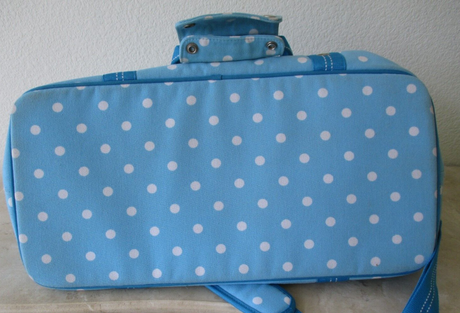 POTTERY BARN TEEN Big Duffle Luggage Blue White Polka Dot 20" Long 15" High EUC