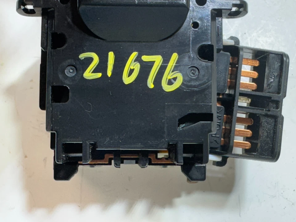 Interruptor de control limpiaparabrisas MAZDA TRIBUTE 2005-2006 OEM Foto 3 de 4