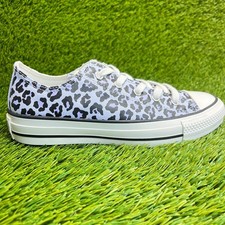 Converse Chuck Taylor All Star Low Girls Size 4Y Purple Athletic Shoes Sneakers