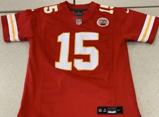 Camiseta deportiva Nike On Field Kansas City Chiefs Patrick Mahomes niños jóvenes parche mediano
