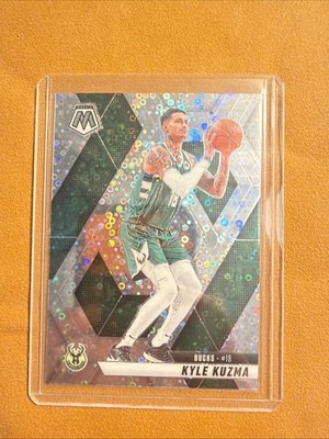 2024-25 Panini Mosaic Kyle Kuzma Fast Break Disco #142 Bucks