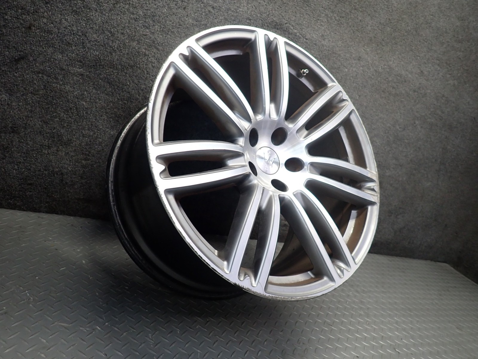 Maserati Quattroporte 2014-2021 Wheel