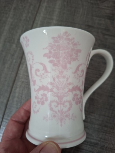 Laura Ashley Josette Fine Bone China Rosa y Blanco Tazas X 5 Nuevo Set 2009 - Imagen 13 de 17
