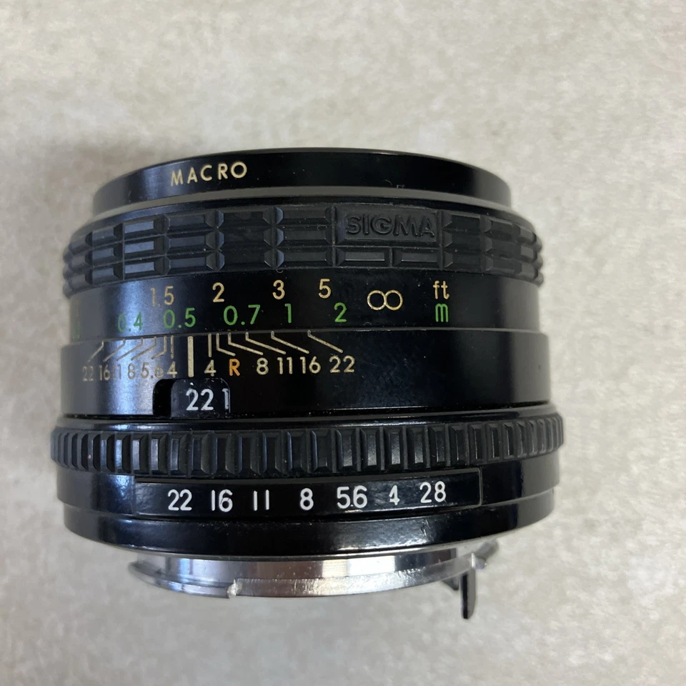 SIGMA SUPER- WIDE 1: 2.8 f: 24mm MULTI- COATED 310380 Japan 52mm Collection MINT - Image 4 of 4