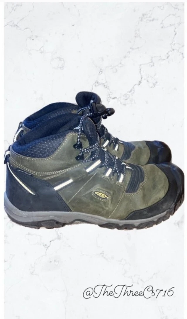 Keen Hiking Boots Men Size 7 Women Size8.5 Mid Top Green and Black