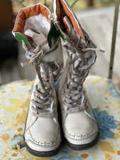 TMA Time White Lace Up Boot Womens 7.5