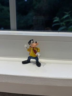 Walt Disney Productions Goofy Figure Doll Toy Vintage 