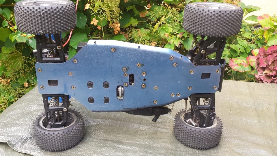 49cm  1:10/ 1:8 Verbrenner Chassis RC-Modell Monza Sport Graupner Kyosho Robbe? - Bild 3 von 4