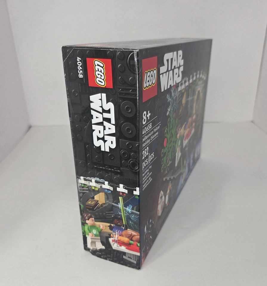 LEGO Star Wars Millennium Falcon Holiday Diorama 40658 Brand New Sealed Disney - Image 2 of 4