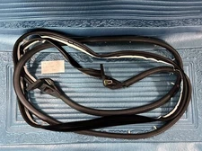 1975-1991 Chevy/GMC Suburban Tailgate seal, Precision rubber