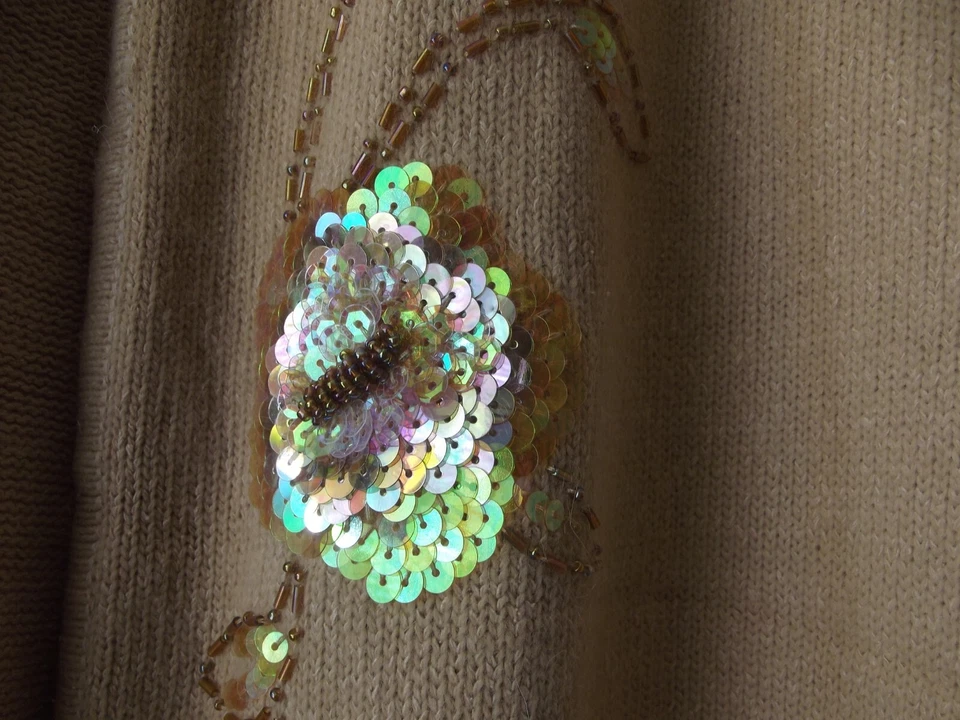 Cárdigan Frente Abierto por Victor Costa Ocasión 1X Lentejuelas Iridiscentes SEDA/ANGORA Foto 3 de 4