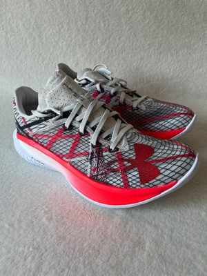 UA Flow Velociti Elite 2 Carbon Laufschuhe Herren UK 9,5 NEU ohne Karton 3027205-301